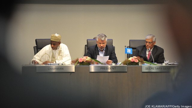 (L-R) Nigeria's head of delgation and OP