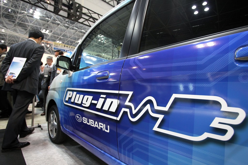 "EV Japan" Electric Vehicle Expo 2011 Kicks-Off