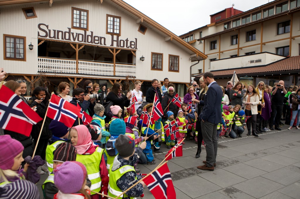 Crown Prince Haakon & Crown Princess Mette Marit Of Norway Visit Arbeidsinstituttet