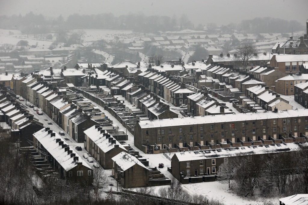 UK Hit By Heavy Snow Fall