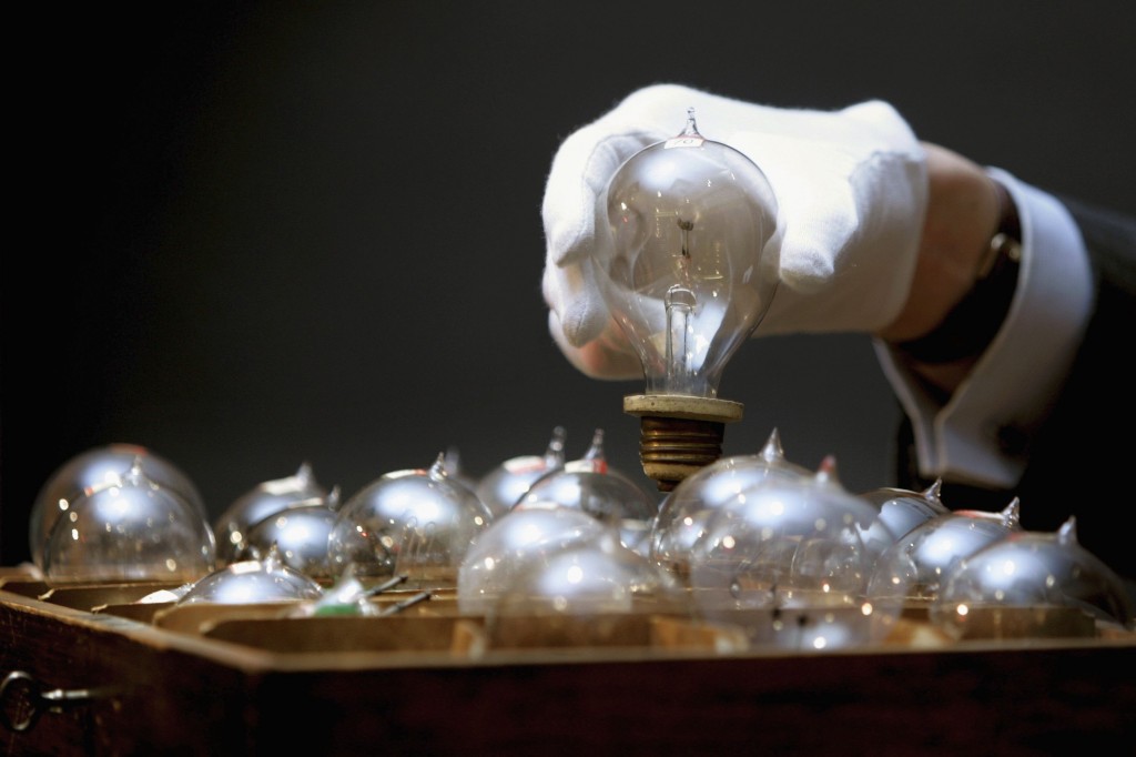 Edison Lightbulbs To Be Auctioned At Chrisites