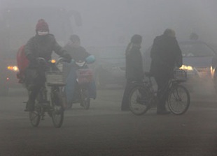 Severe smog and air pollution in Beijing
