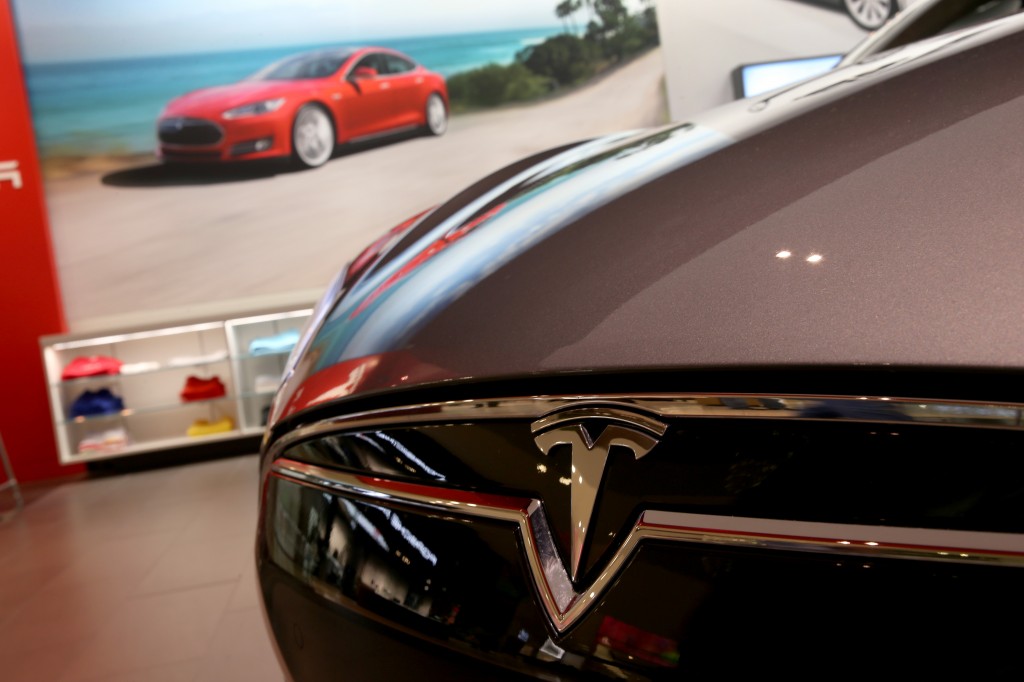 Tesla Earns $46 Million In Q4 As Stock Soars Amid Apple Rumors