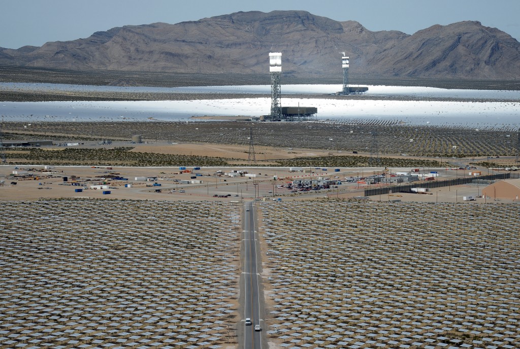 Massive Solar Electricity Plant Provides Power To California Homes
