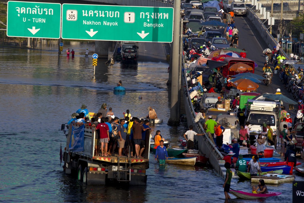 Bangkok Floods Continue To Threaten People and Economy