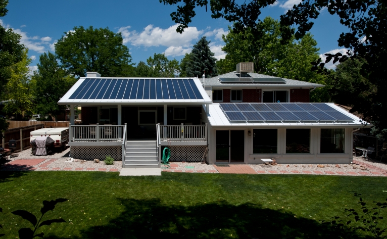 Solar, Wind, Hydropower: Home Renewable Energy Installations « Breaking