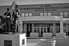 Carter Visit Highlights Army’s Cybersecurity