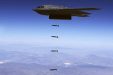 Keep The Pilots For B-21: Former B-2 Fliers
