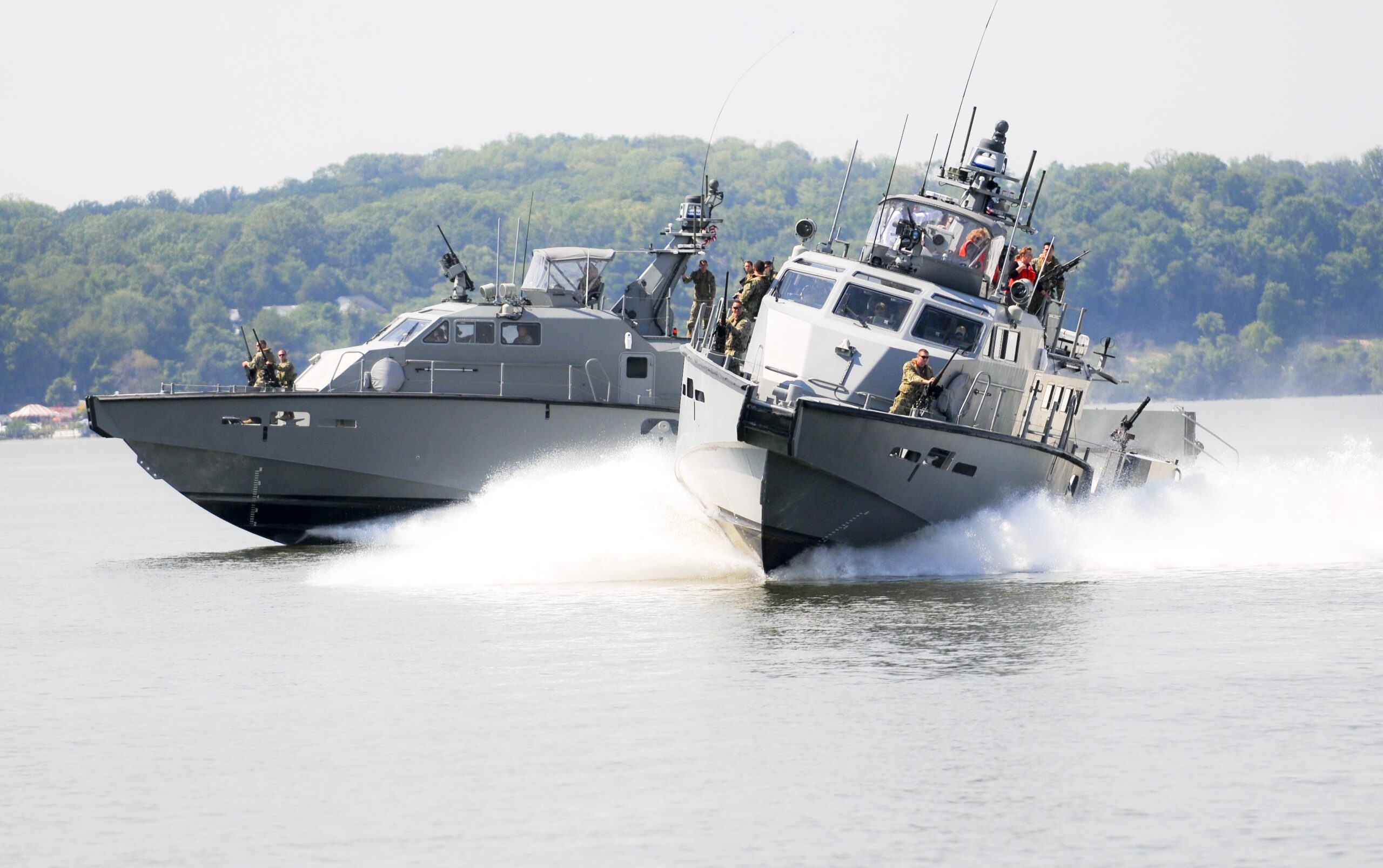 Alternative Navy Study Bets Big On Robot PT Boats & LCS