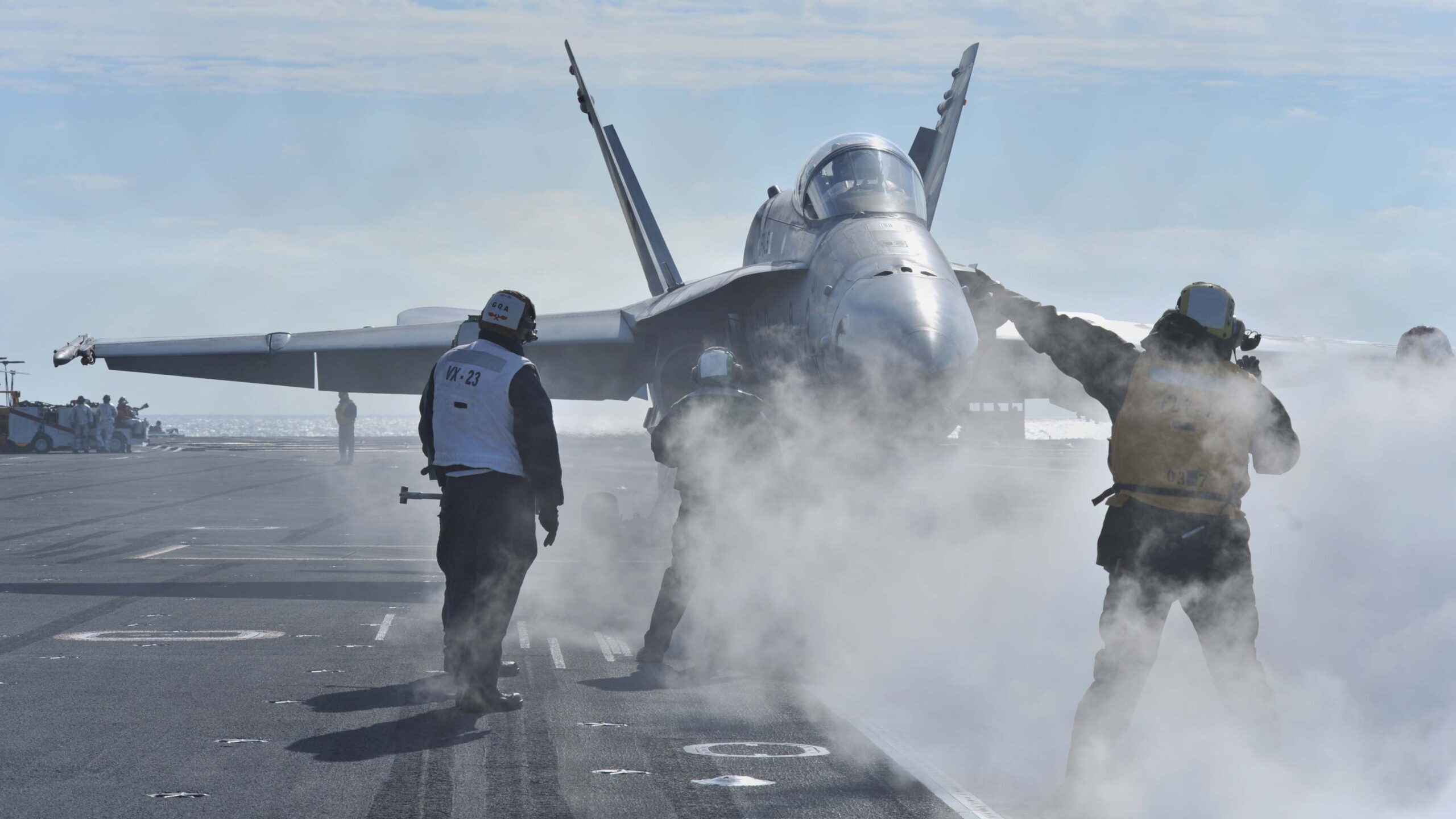 JPALS: Raytheon Pitches Carrier Landing System To Air Force, Army