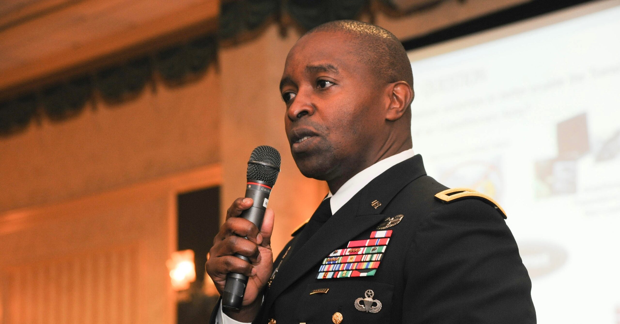 Army Pledges To Fix Networks; Skeptics Abound