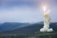 Pentagon Cancels Multi-Billion $ Boeing Missile Defense Program
