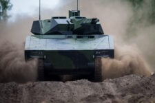 OMFV: Rheinmetall, Textron & Raytheon Offer Lynx For Bradley Replacement – Again