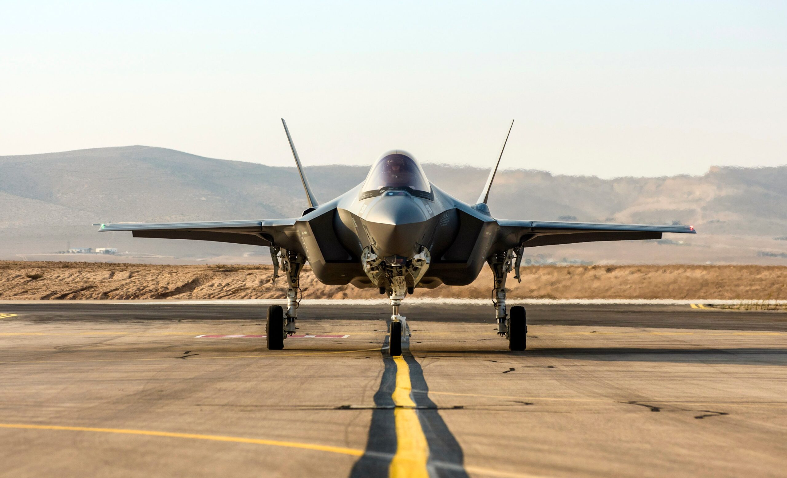 ALIS Working Better, But F-35 Full-Rate Date Still Unclear