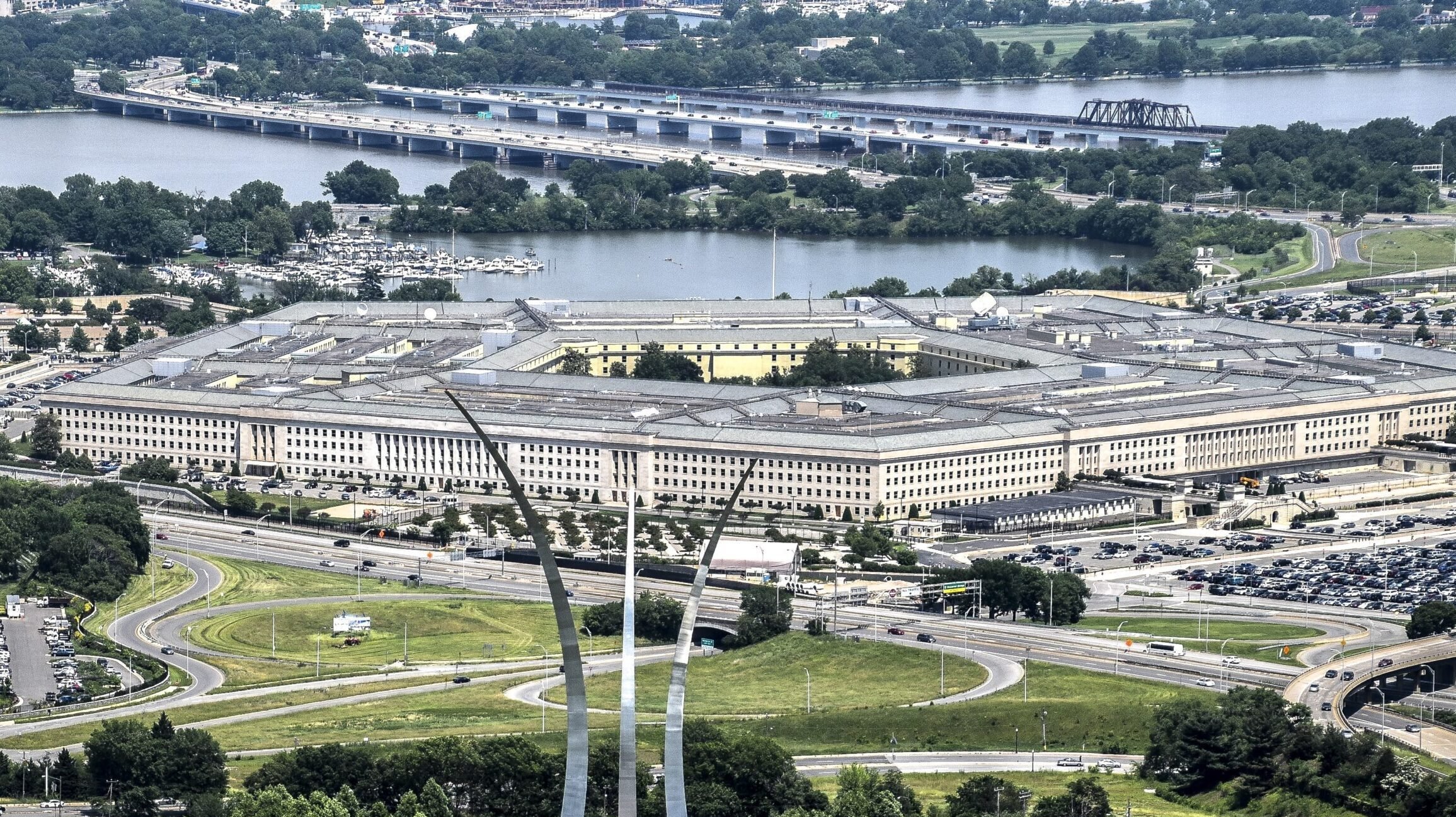 Pentagon Shooting: Officer, Suspect Reportedly Killed In Tuesday Violence