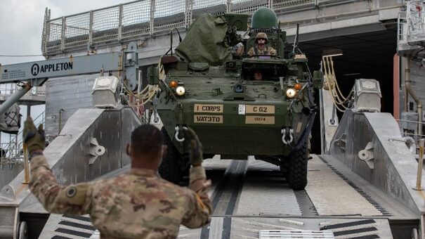 First assigned C-17 lands at New York Guard base > National Guard