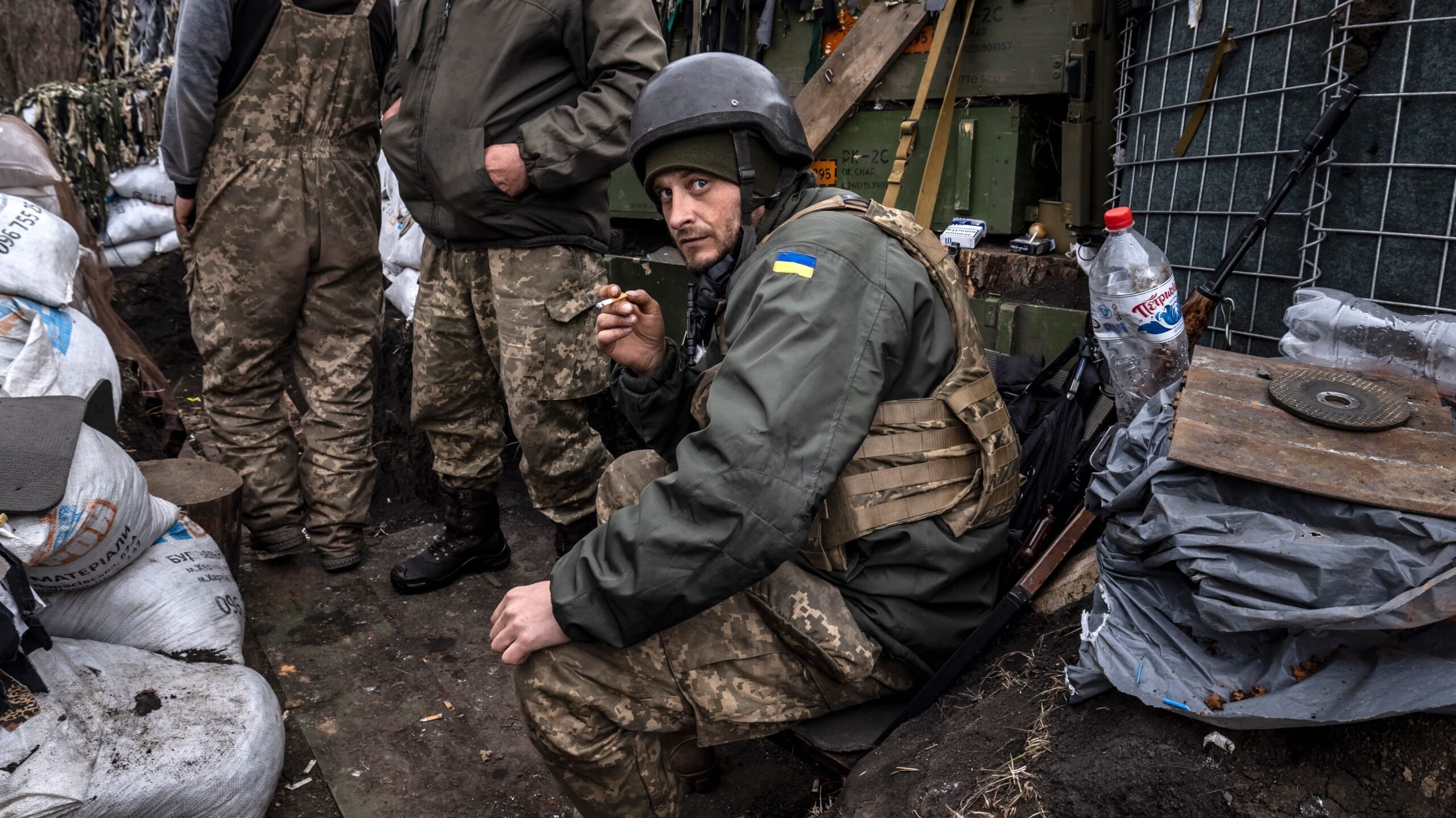 ukraine soldier smoking