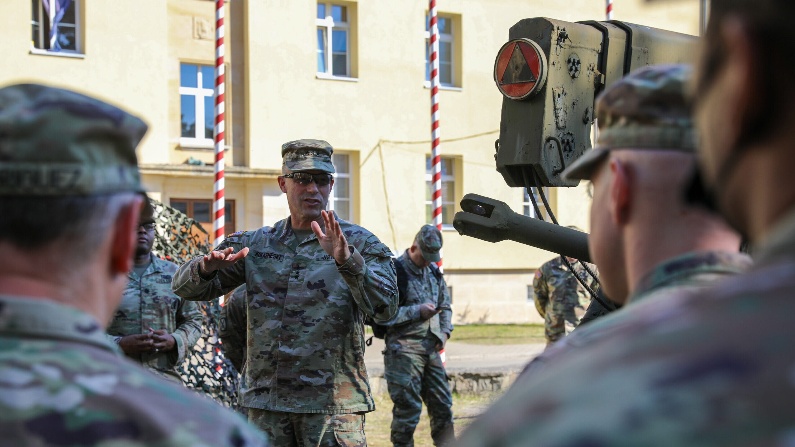 Lt. General Kolasheski visits soldiers in Zagan, Poland