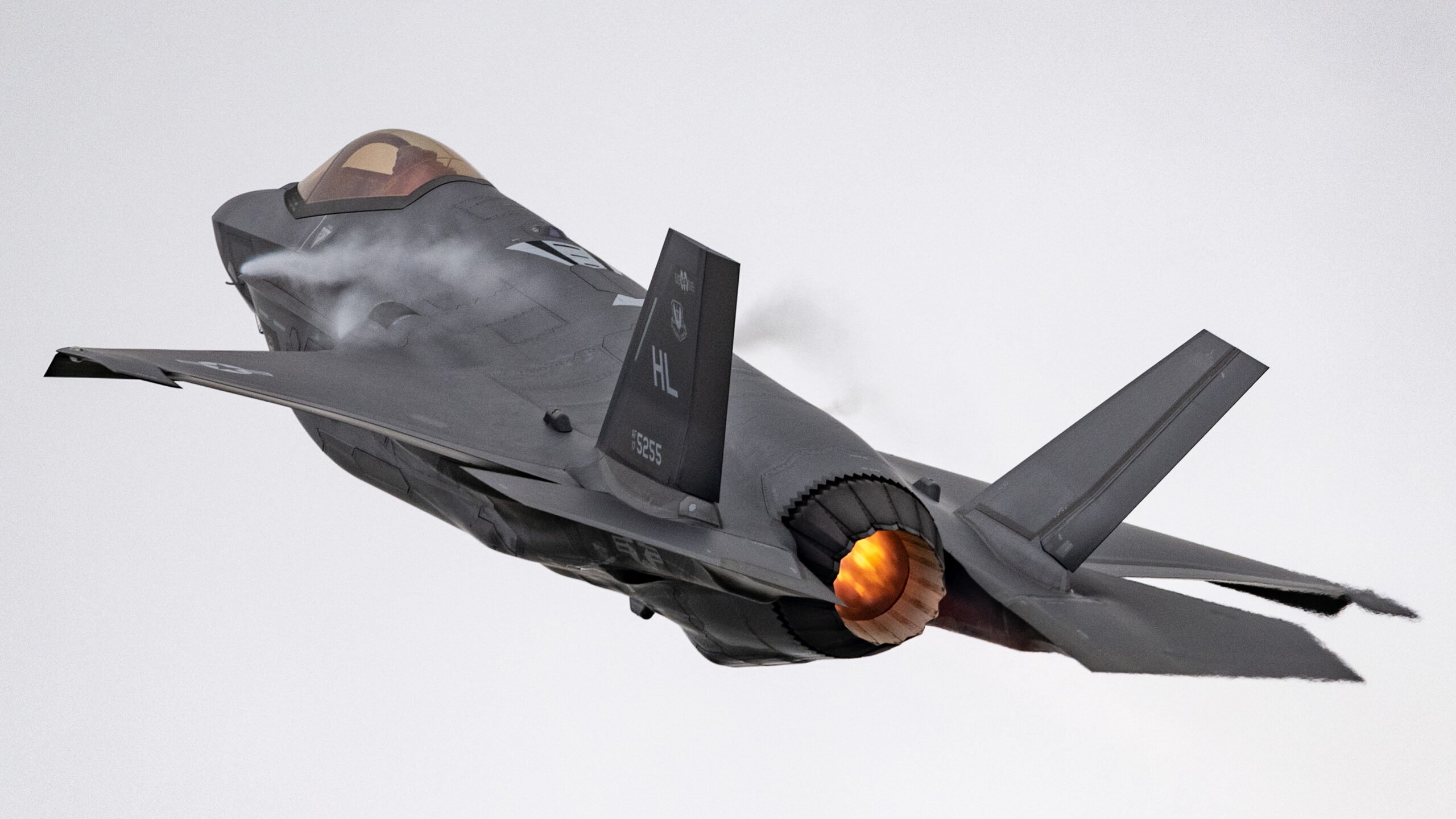 9 reasons why the F-35 needs a new engine
