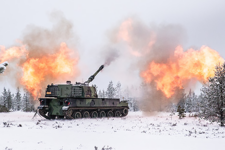 Norway bulks up artillery with new K9 howitzer agreement, tank contract set for year end