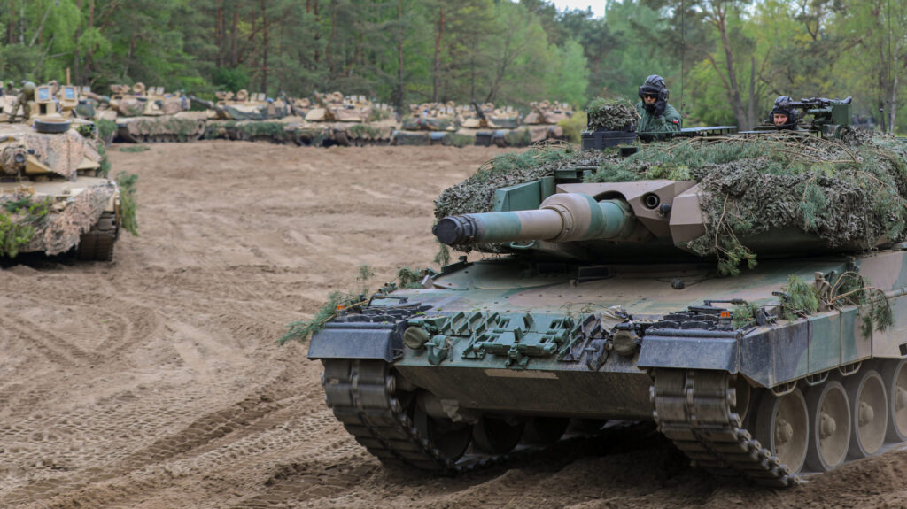 Ukraine Modifying UK Challenger 2 Battle Tanks Due to Weak Spot: Report