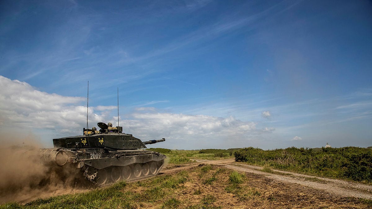 RBSL integrates modular armour onto Challenger 3 main battle tanks