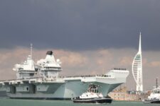 UK Royal Navy ‘confident’ a starboard propeller problem on aircraft carrier not a class-wide issue