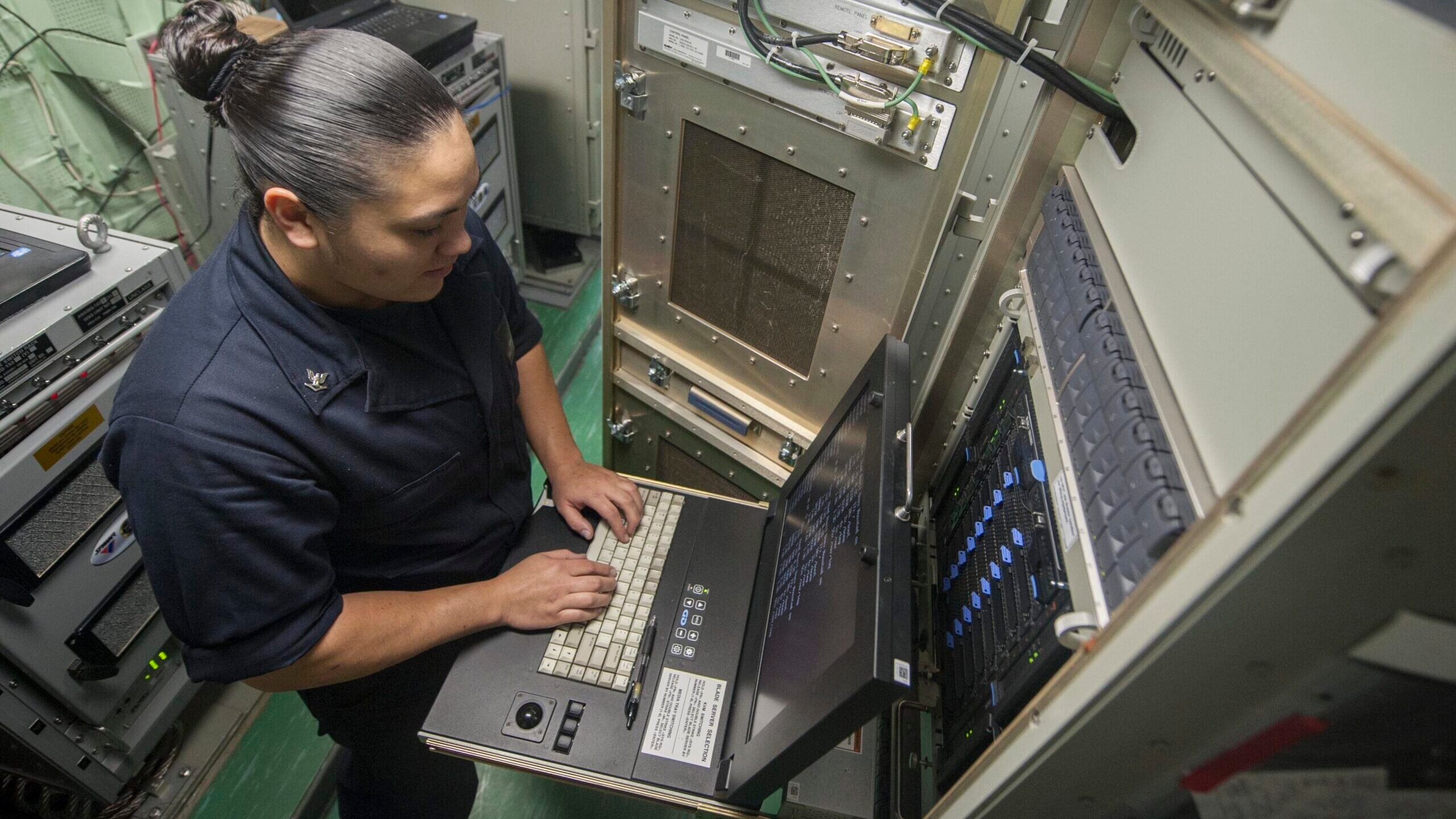 USS America Sailor troubleshoots server