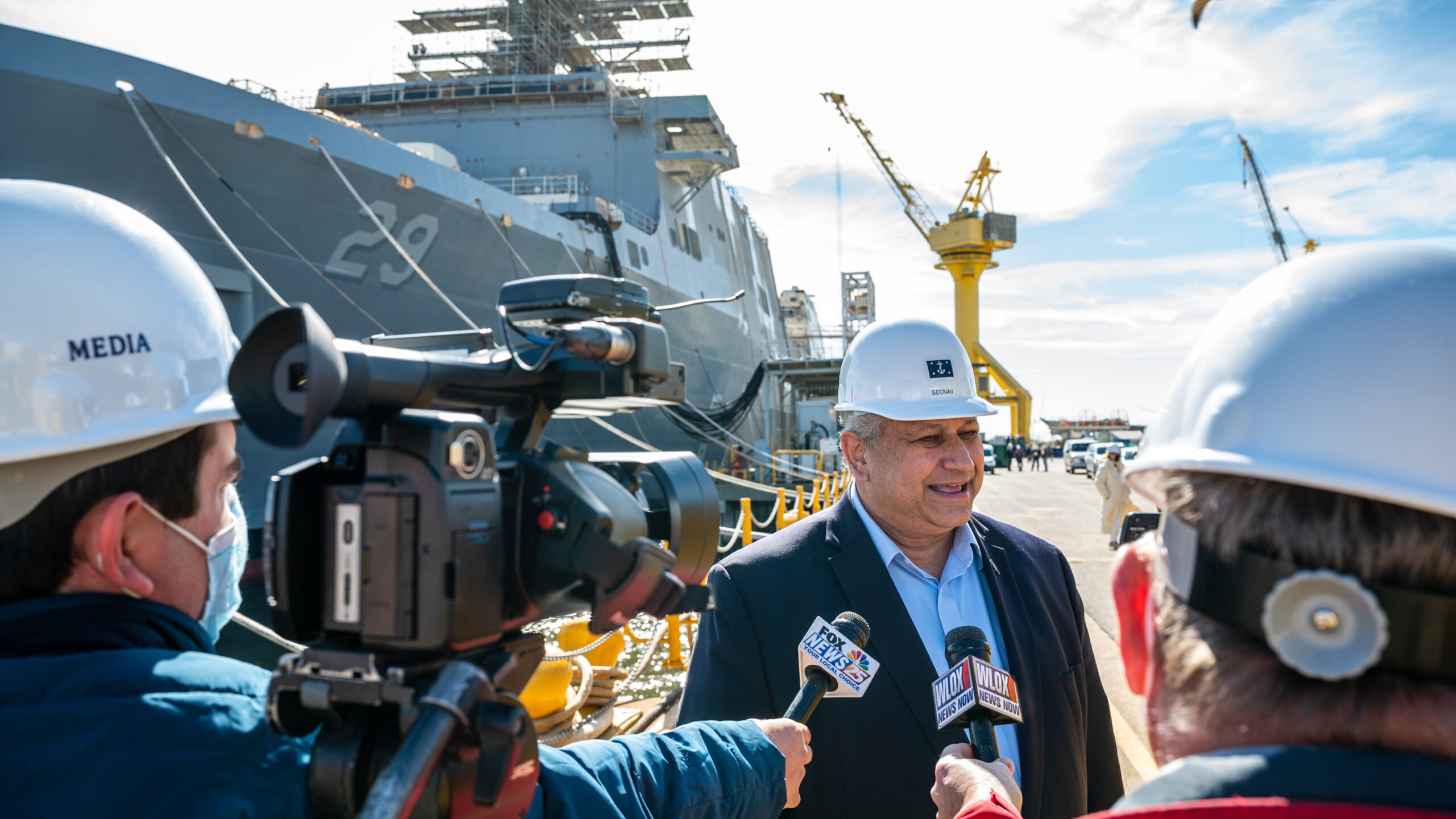 SECNAV visits Ingalls Shipbuilding