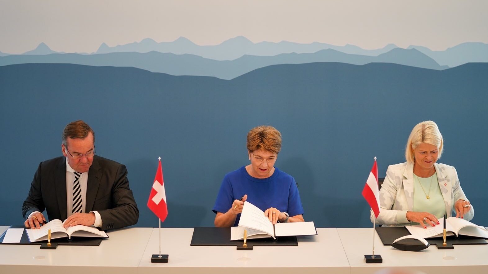 Neutral nations Austria and Switzerland agree to join European Sky Shield Initiative