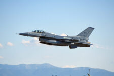 Ukrainian pilots to train on F-16s in US in weeks: Pentagon