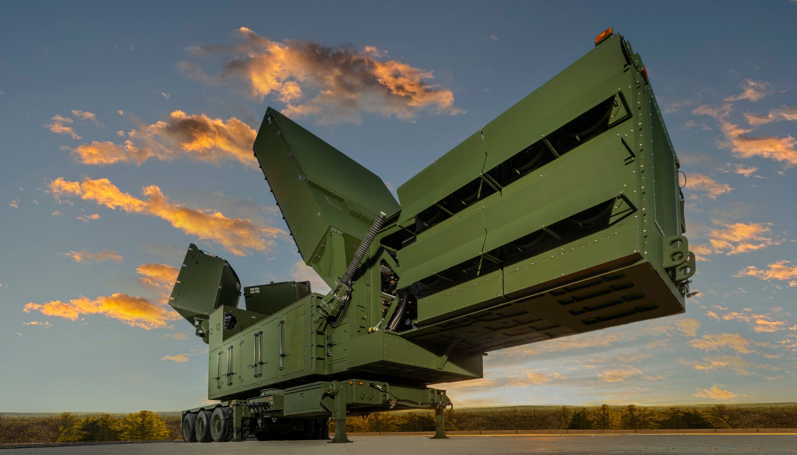 The Army’s LTAMDS radar can track and identify the full range of threats – drones, cruise missiles, ballistic missiles, even hypersonics – simultaneously. (Photo courtesy of Raytheon)