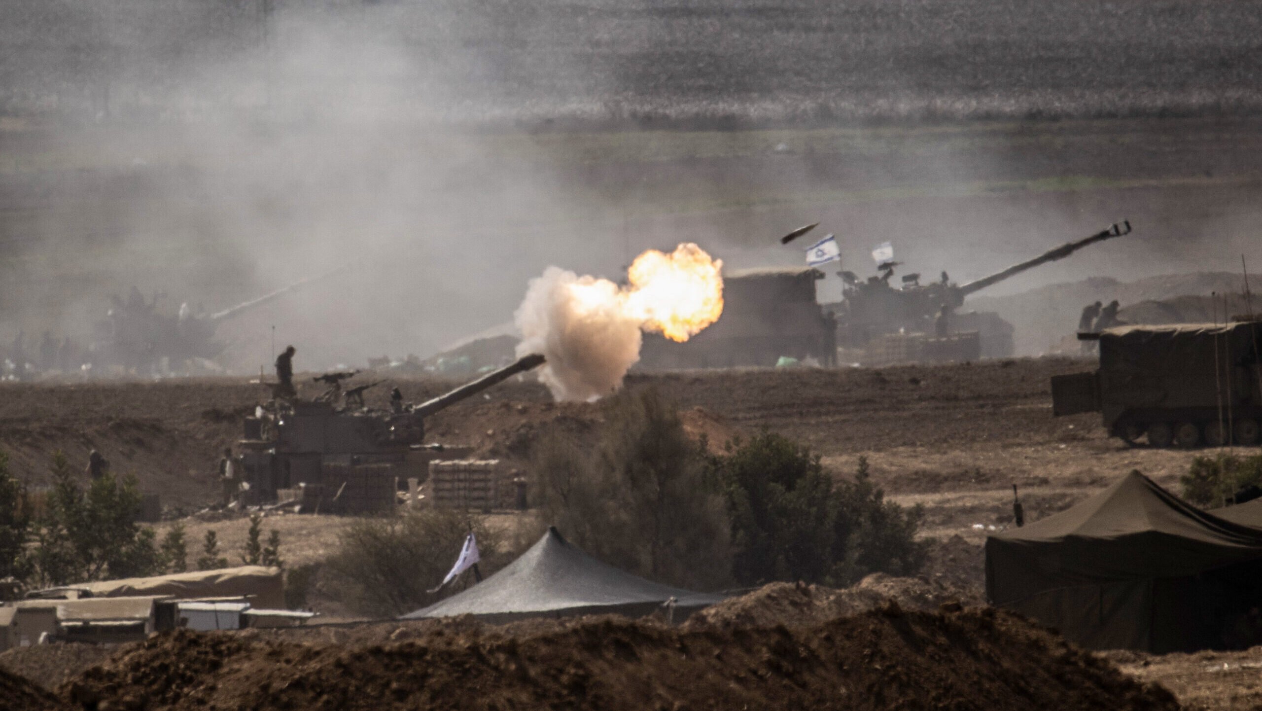Israel’s attacks on the Gaza Strip continue on its sixth day Israel artillery 