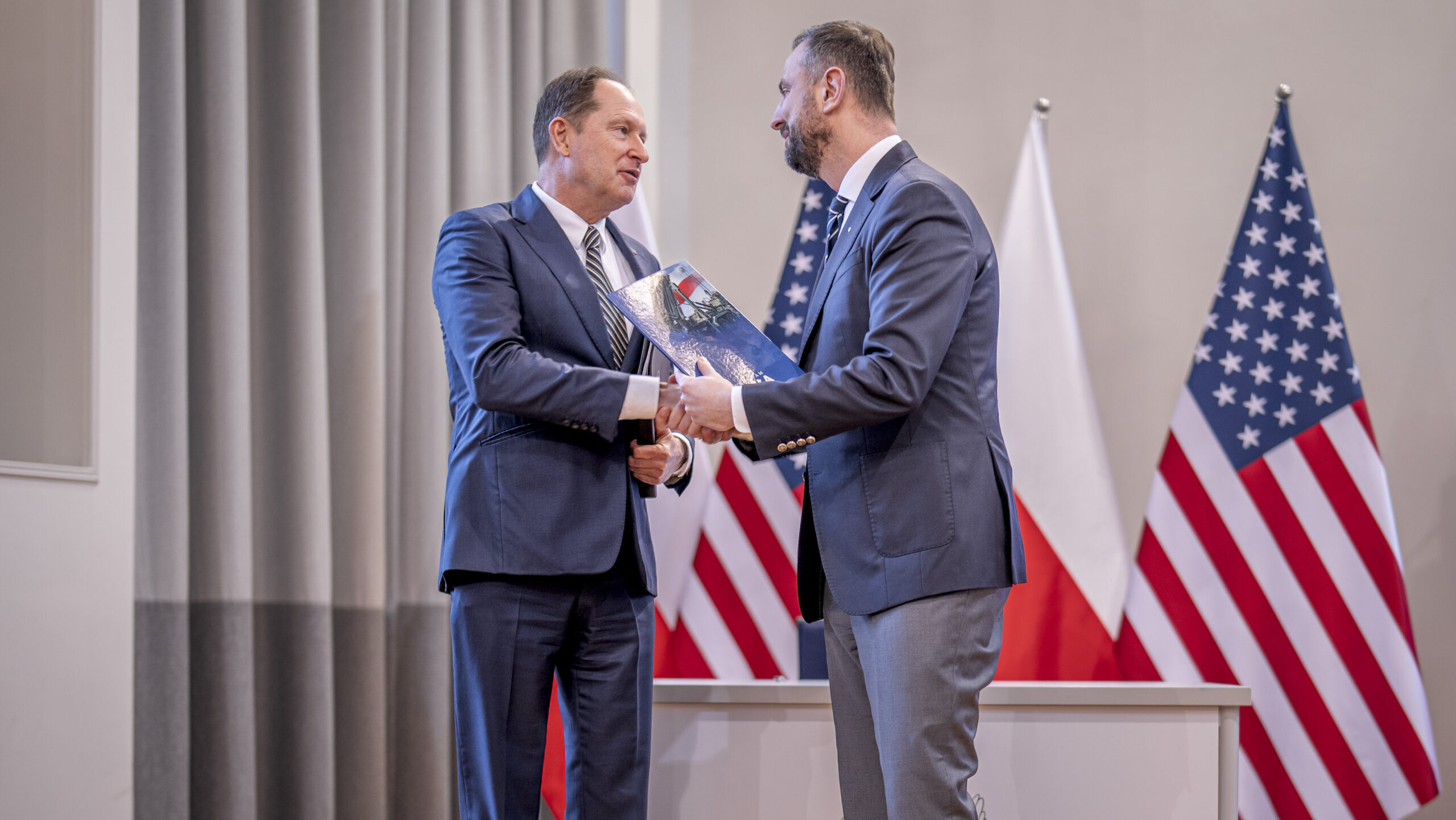 10th AAMDC command sergeant major attends Poland’s LOA signing for IBCS