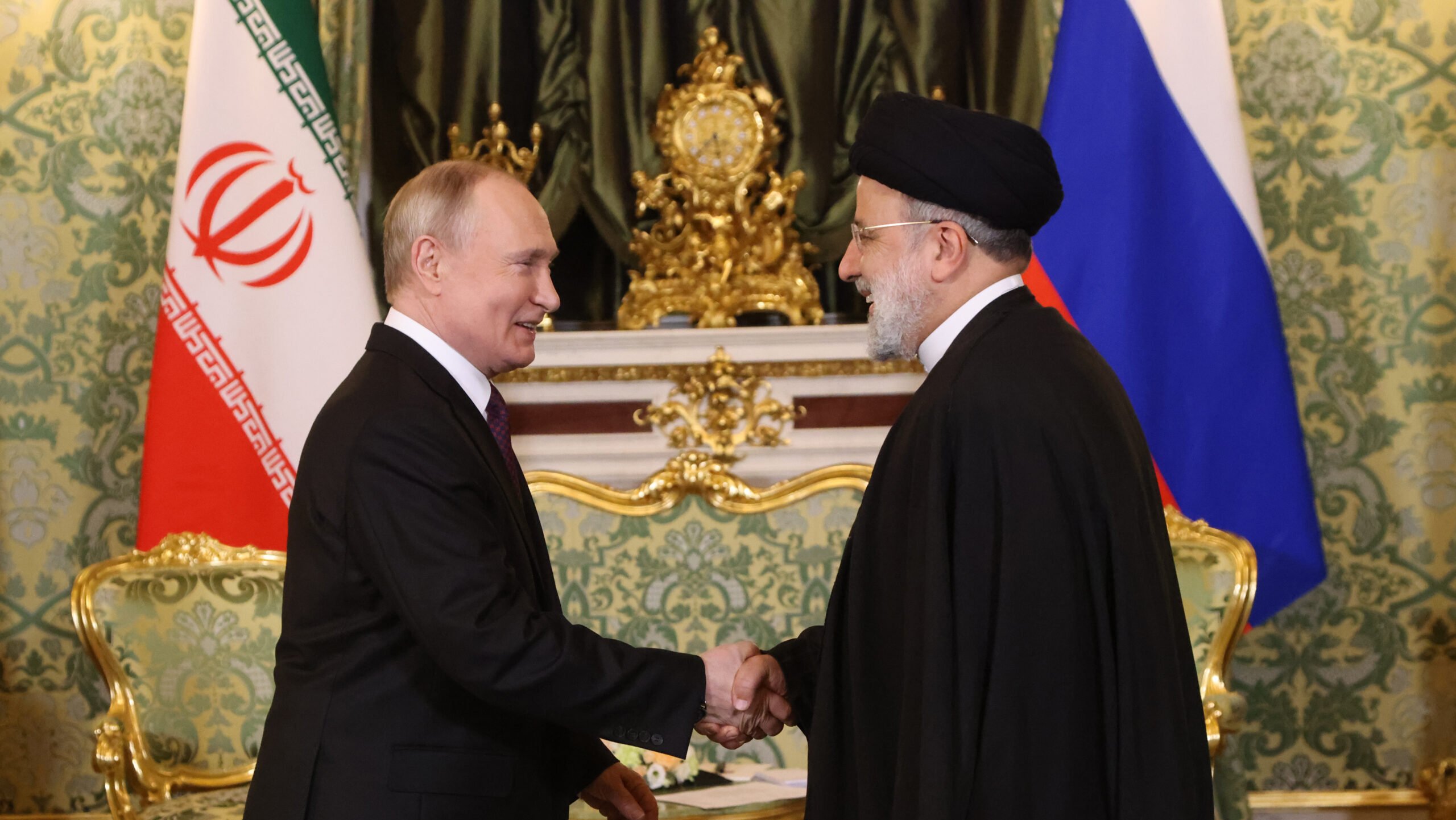 Russia’s President Putin Hosts Counterpart Raisi From IRI