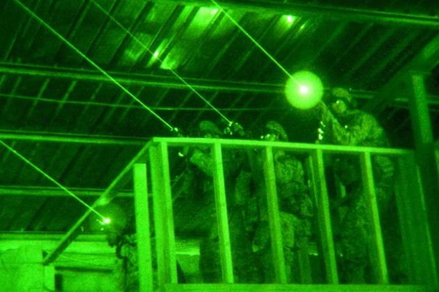 Army-night-vision-laser-sights-size0-army.mil-54346-2009-10-28-061006-630x419